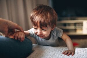 Bí quyết vàng: Cách xử lý khi học sinh khóc lóc ăn vạ trên lớp hiệu quả và khoa học - Hình ảnh chi tiết