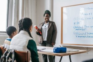 Bí quyết cách tương tác hiệu quả trong lớp học bằng công cụ AI hiện đại - Thiết kế bài giảng & Giáo án